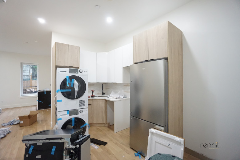332 Myrtle Ave, Apt 1B Image 5