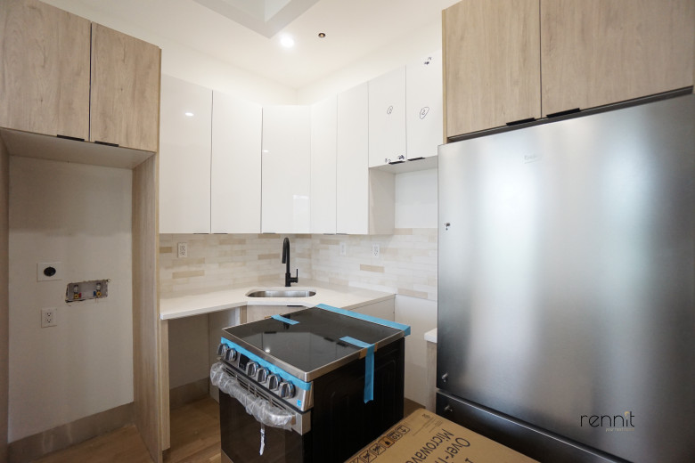 332 Myrtle Ave, Apt 3F Image 8