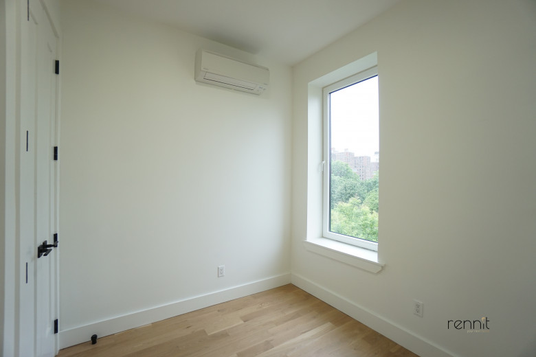 332 Myrtle Ave, Apt 4F Image 5