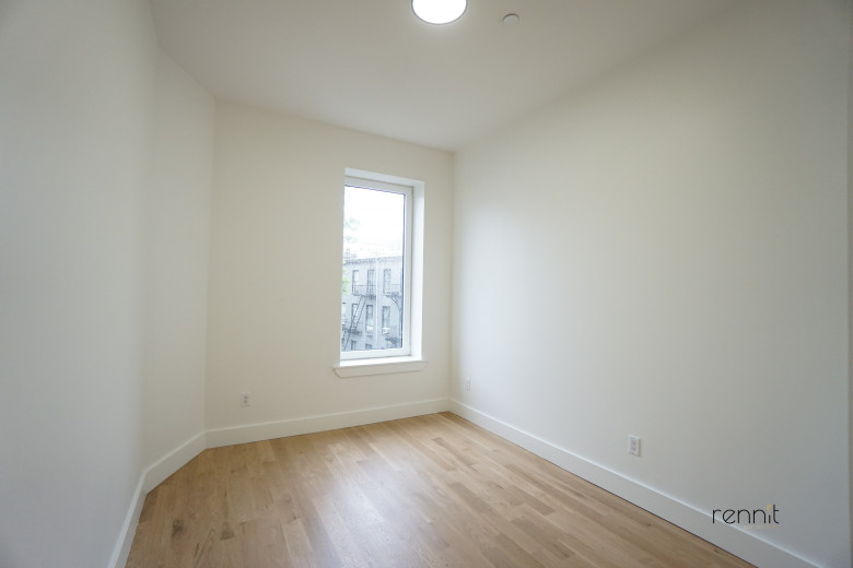 332 Myrtle Ave, Apt 2B Image 6