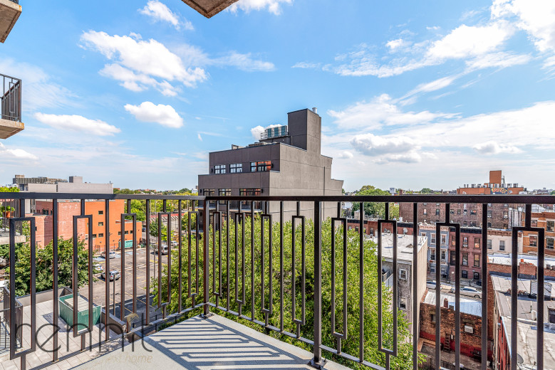1430 Fulton St, Apt 614 Image 2