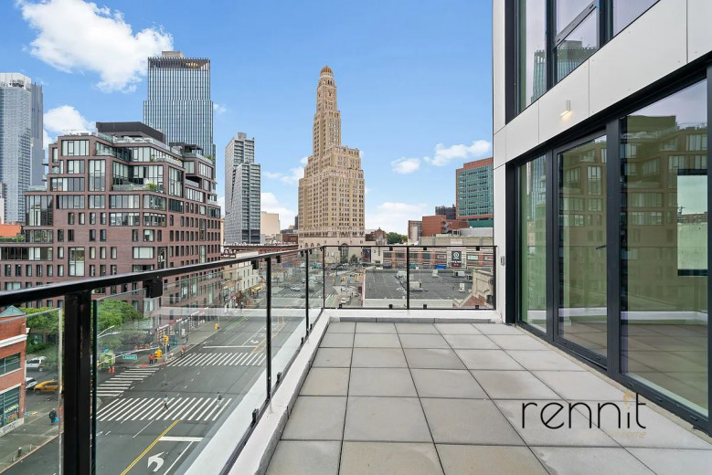 375 Dean St, Apt 701 Image 1