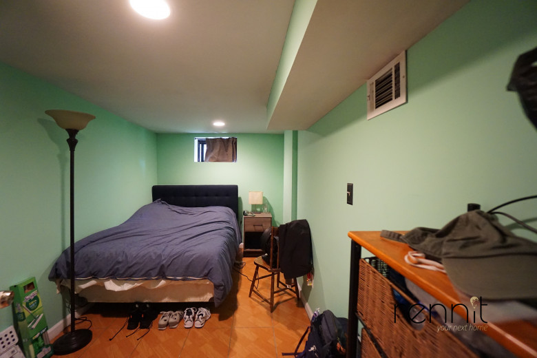 823 St Johns Pl, Apt 1B Image 11