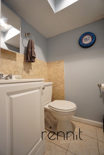 823 St Johns Pl, Apt 1B Image 13