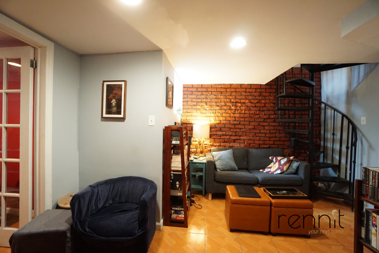 823 St Johns Pl, Apt 1B Image 17