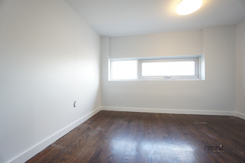 287 McGuinness Blvd, Apt 3B Image 15