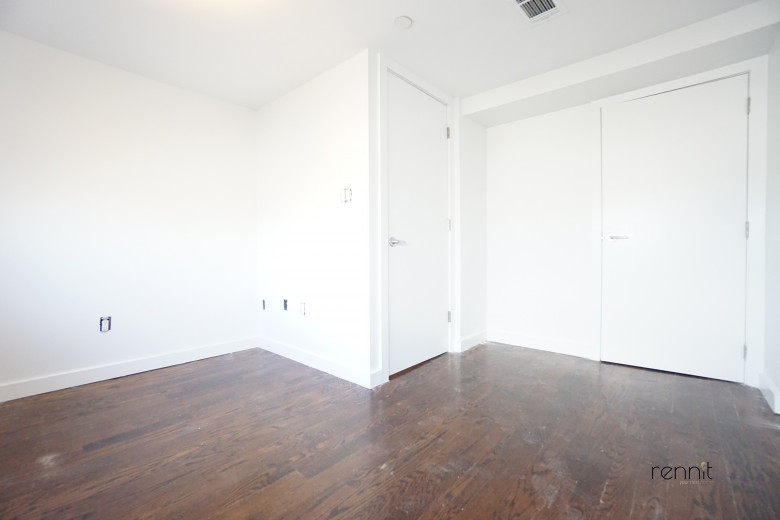 287 McGuinness Blvd, Apt 3B Image 16