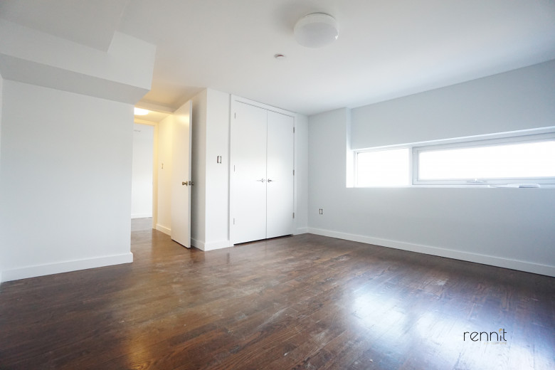 287 McGuinness Blvd, Apt 3B Image 17