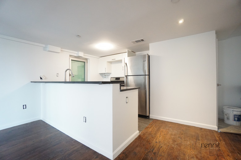 287 McGuinness Blvd, Apt 3B Image 4