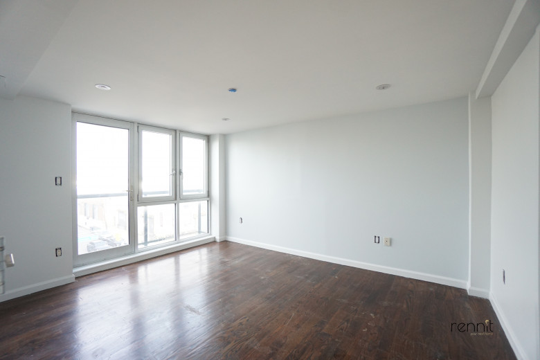 287 McGuinness Blvd, Apt 3B Image 7