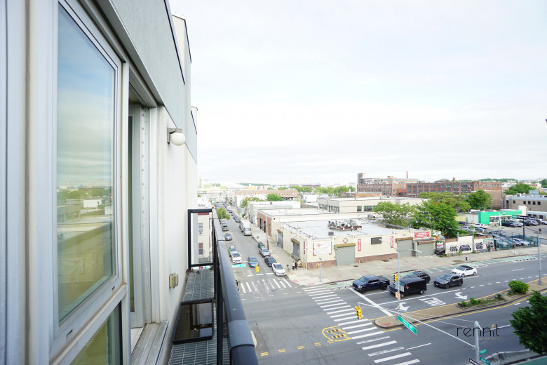 287 McGuinness Blvd, Apt 4B Image 5