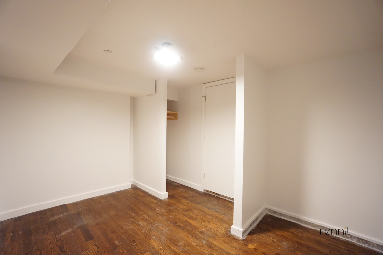 299 McGuinness Blvd, Apt 2B Image 10