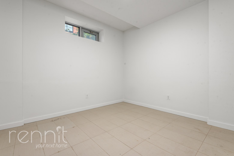 287 McGuinness Blvd, Apt 1B Image 11