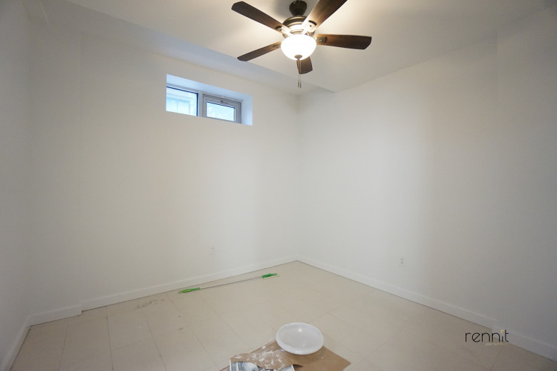287 McGuinness Blvd, Apt 1B Image 6