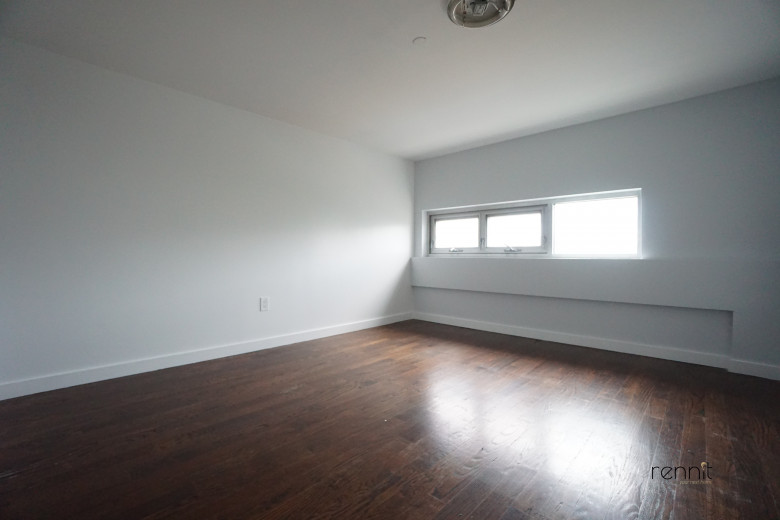 299 McGuinness Blvd, Apt 2A Image 13