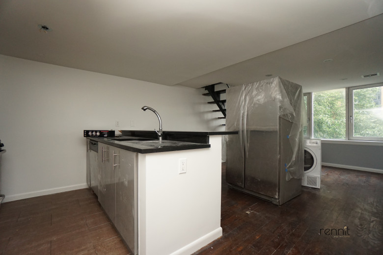 299 McGuinness Blvd, Apt 2A Image 5