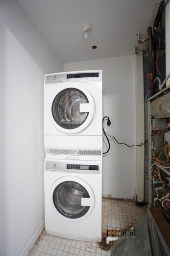 287 McGuinness Blvd, Apt 1A Image 13