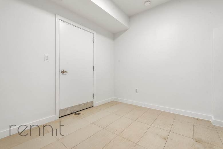 299 McGuinness Blvd, Apt 1A Image 11