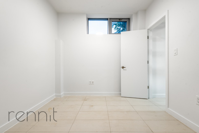 299 McGuinness Blvd, Apt 1A Image 12