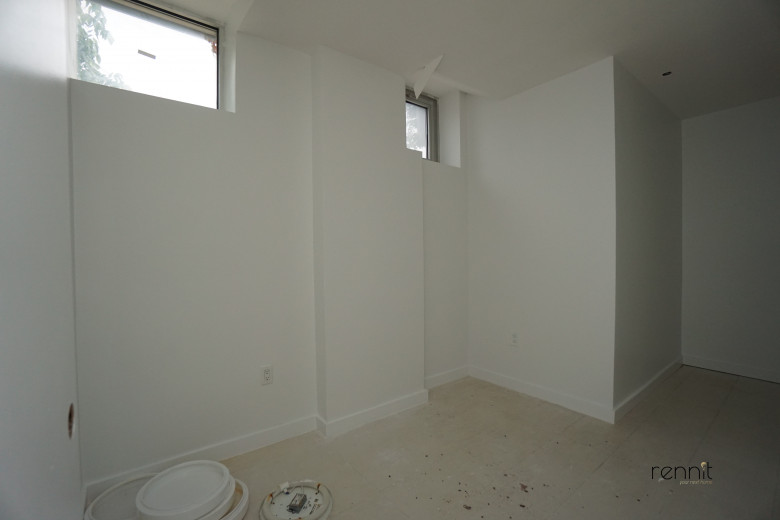 299 McGuinness Blvd, Apt 1A Image 6