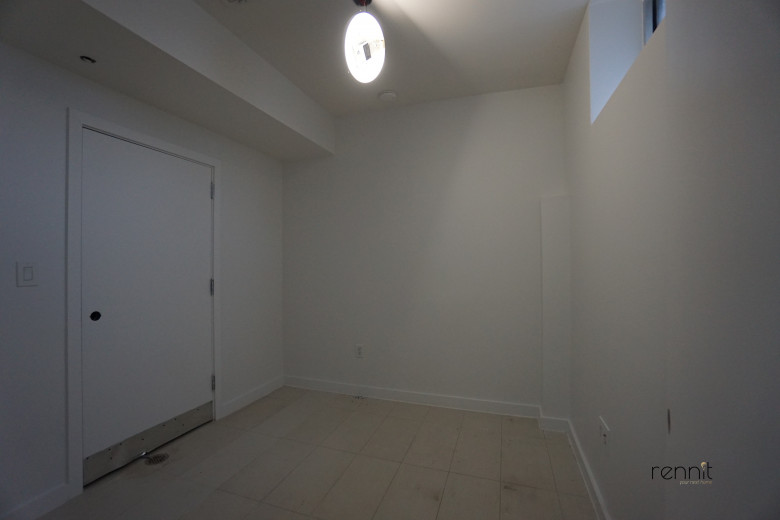 299 McGuinness Blvd, Apt 1A Image 7