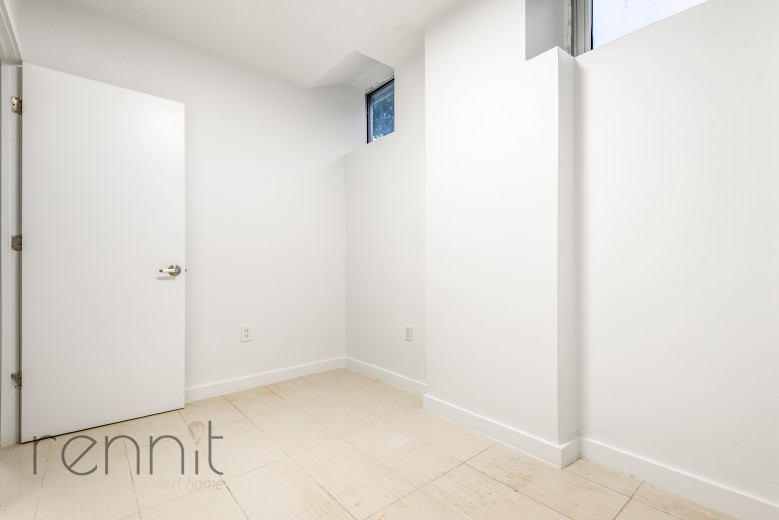 299 McGuinness Blvd, Apt 1A Image 10