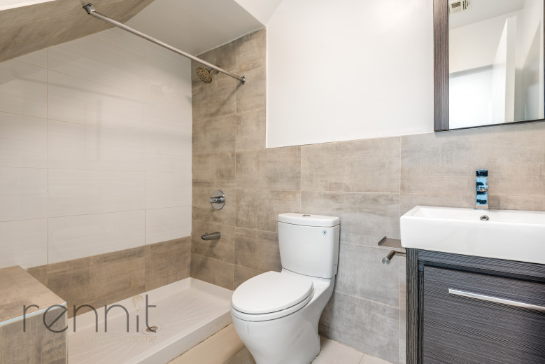 299 McGuinness Blvd, Apt 1C Image 13