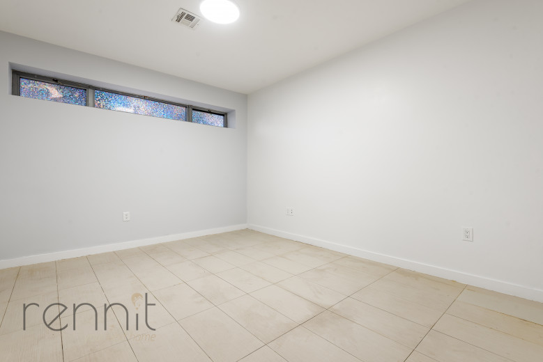 299 McGuinness Blvd, Apt 1C Image 17