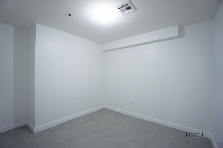 299 McGuinness Blvd, Apt 1C Image 10