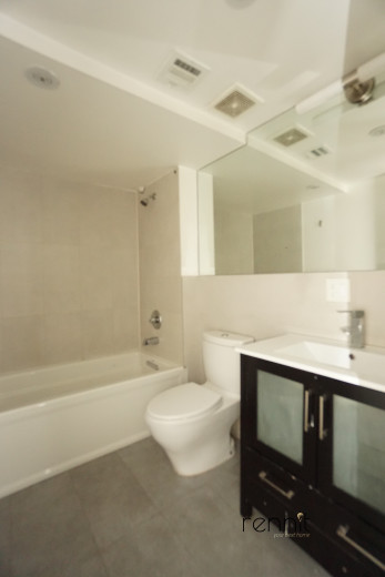 293 McGuinness Blvd, Apt 2B Image 14