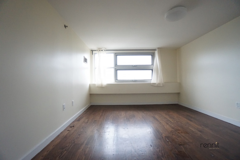 293 McGuinness Blvd, Apt 2B Image 17