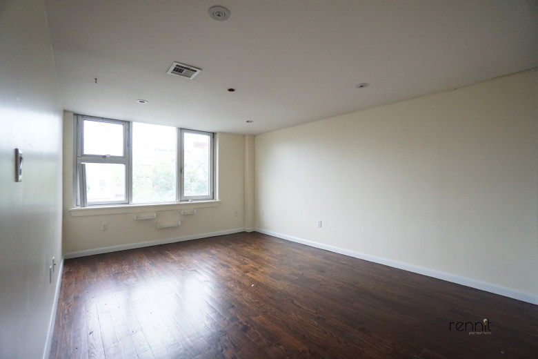 293 McGuinness Blvd, Apt 2B Image 7