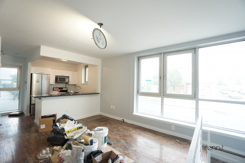 287 McGuinness Blvd, Apt 1C Image 1