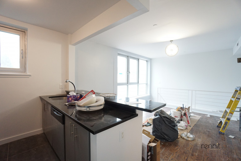 287 McGuinness Blvd, Apt 1C Image 3
