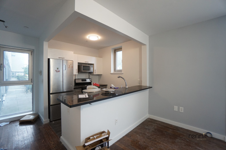 287 McGuinness Blvd, Apt 1C Image 4