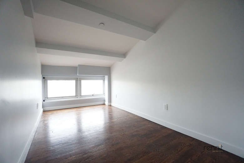 299 McGuinness Blvd, Apt 4C Image 12