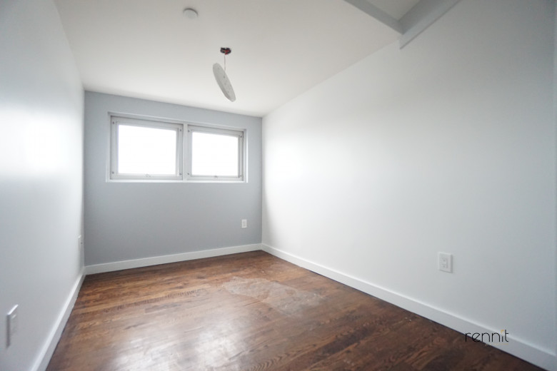 299 McGuinness Blvd, Apt 4C Image 13
