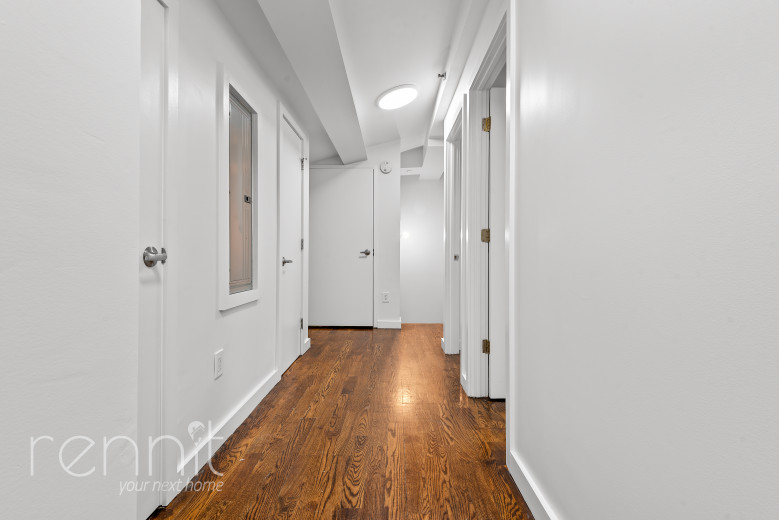 299 McGuinness Blvd, Apt 4C Image 15