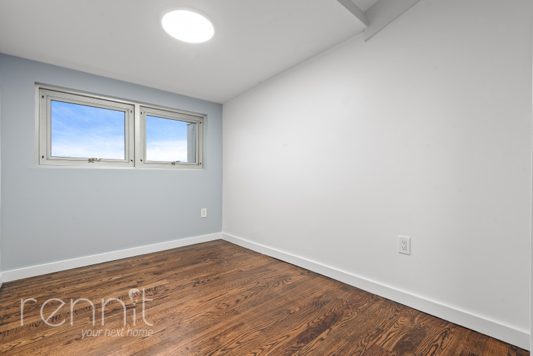 299 McGuinness Blvd, Apt 4C Image 16