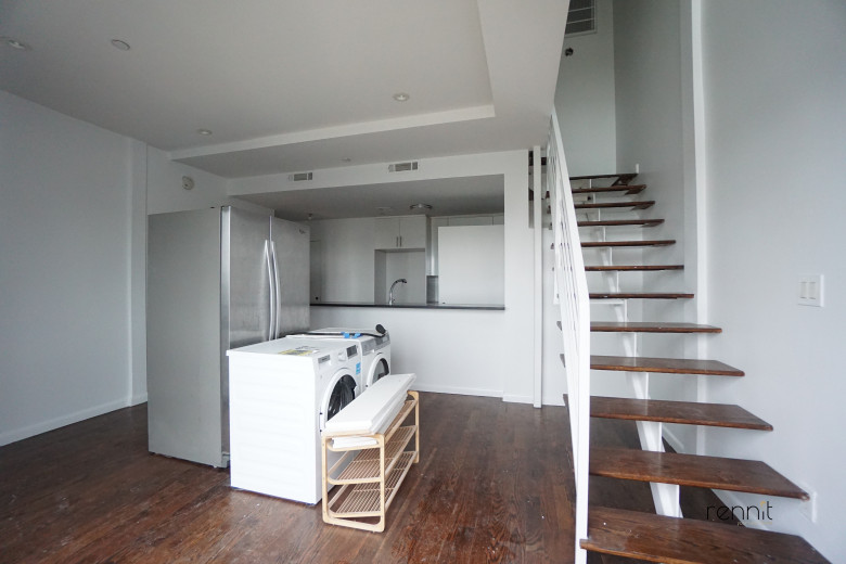 299 McGuinness Blvd, Apt 4C Image 5