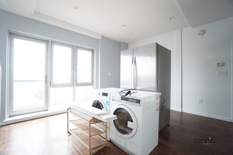 299 McGuinness Blvd, Apt 4C Image 7