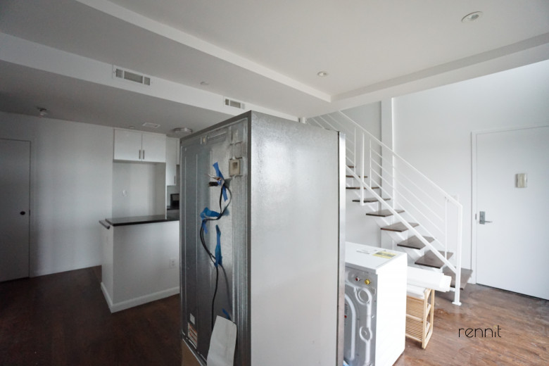299 McGuinness Blvd, Apt 4C Image 8