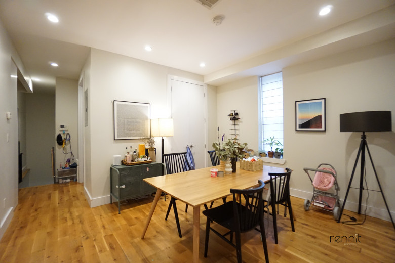 344 Starr St, Apt 1R Image 1