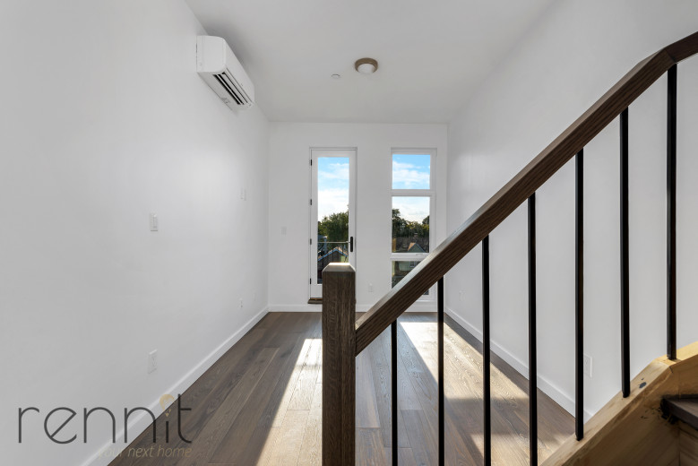 1525 New York Ave, Apt 4B Image 2
