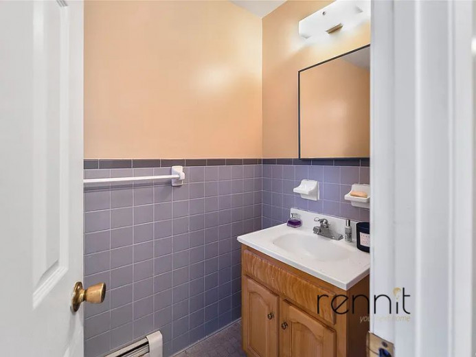 501 Greene Ave, Apt 1 Image 12
