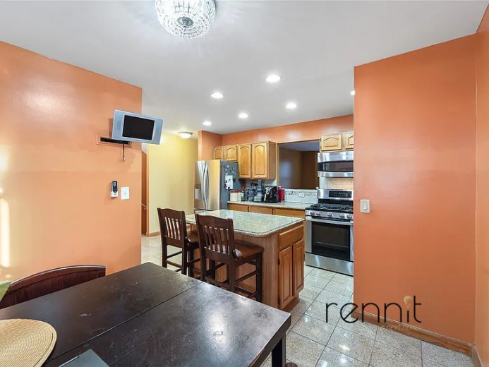 501 Greene Ave, Apt 1 Image 3