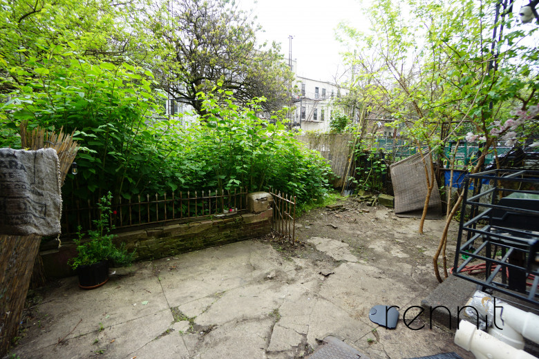 262 Jefferson St, Apt 1L Image 13