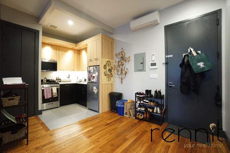 396 S 5th St, Apt 4A Image 2