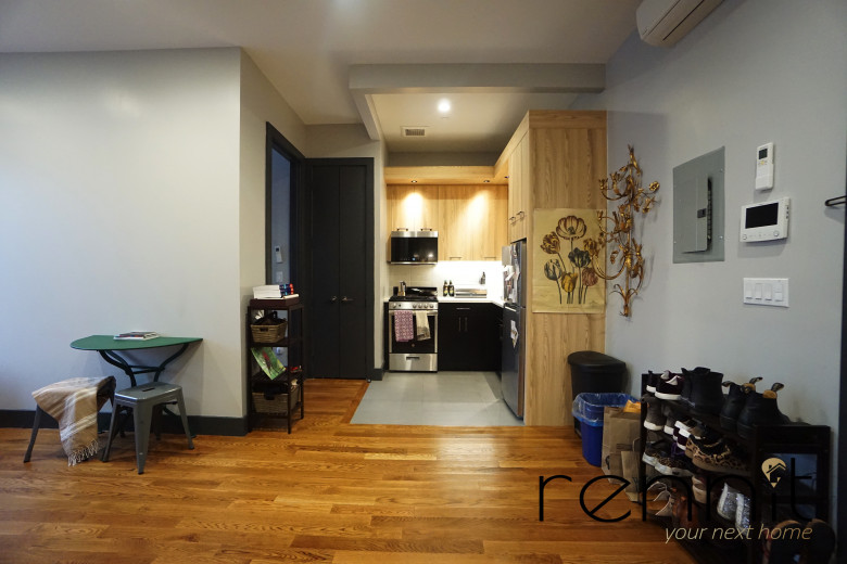 396 S 5th St, Apt 4A Image 4