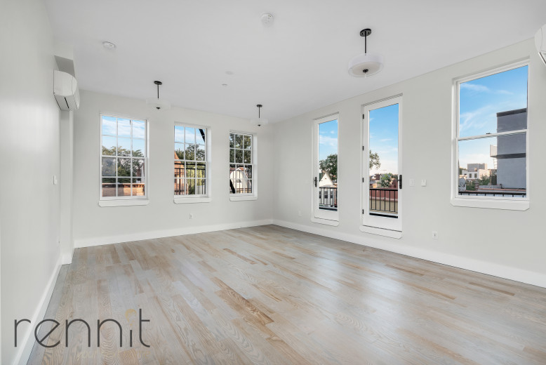 235 Martense St, Apt 3A Image 1